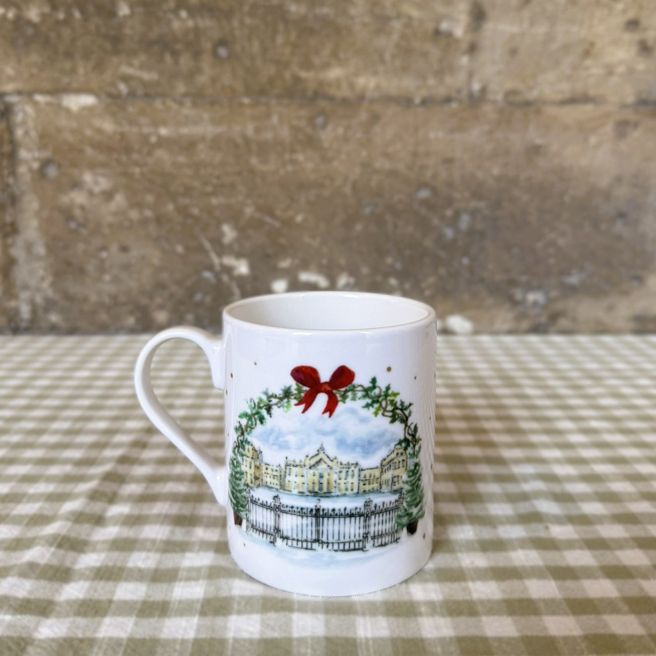 Holly & Robin Palace Illustration Mug