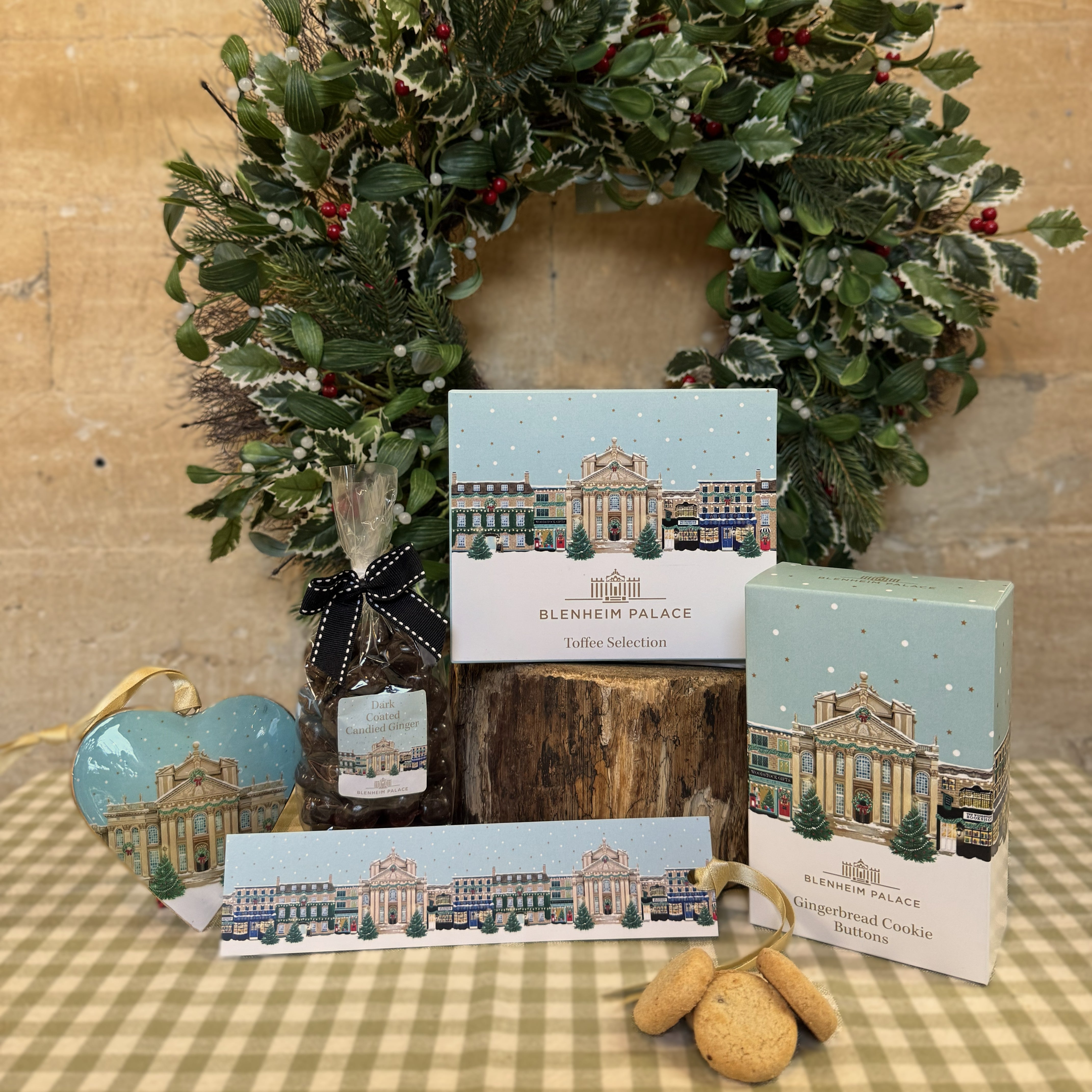 NEW - Woodstock Christmas Gift Box