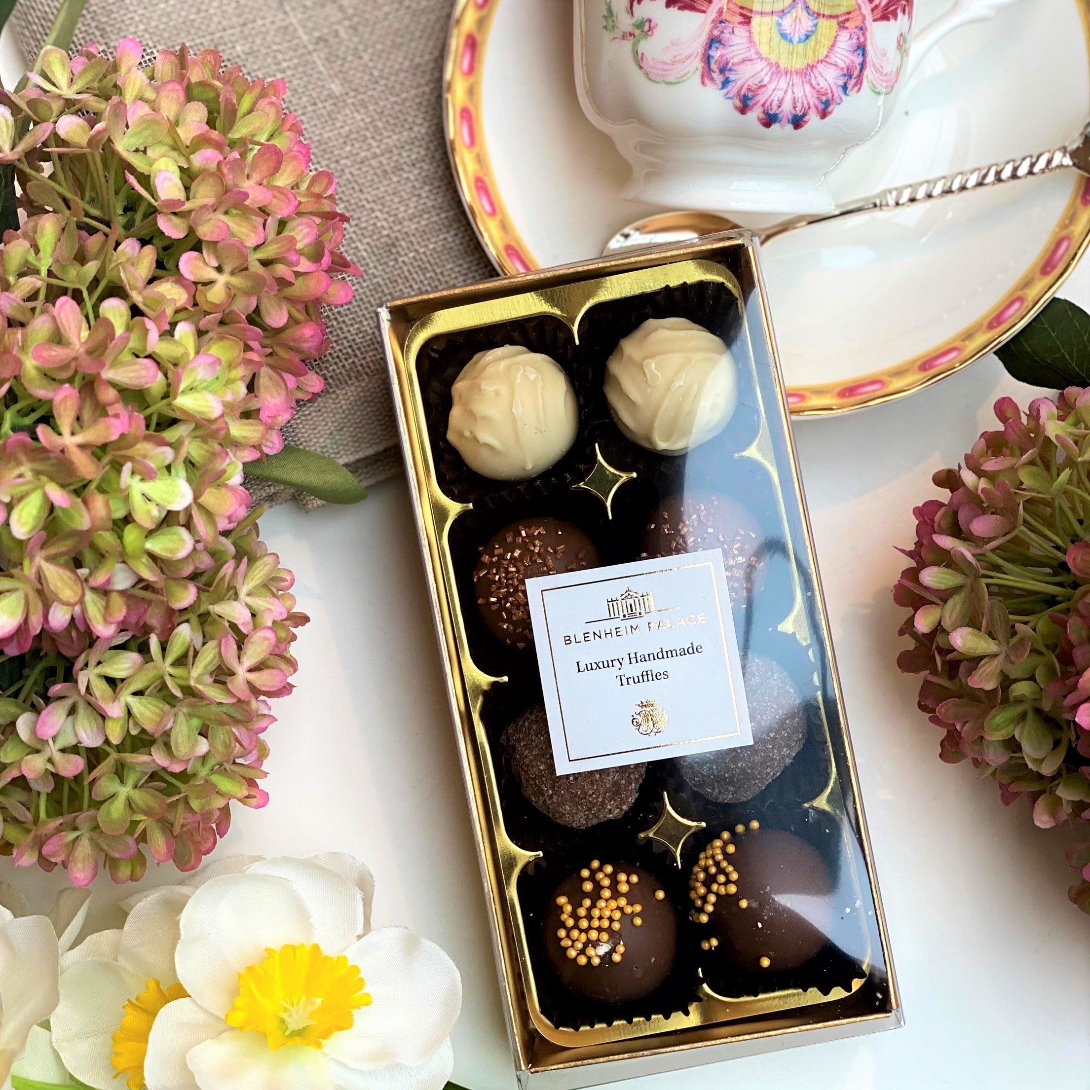 Blenheim Palace box of 8 luxury Truffles